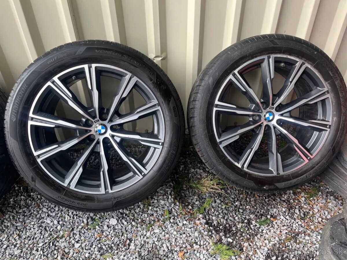 BMW X5 G05 R20 style 740M - 3