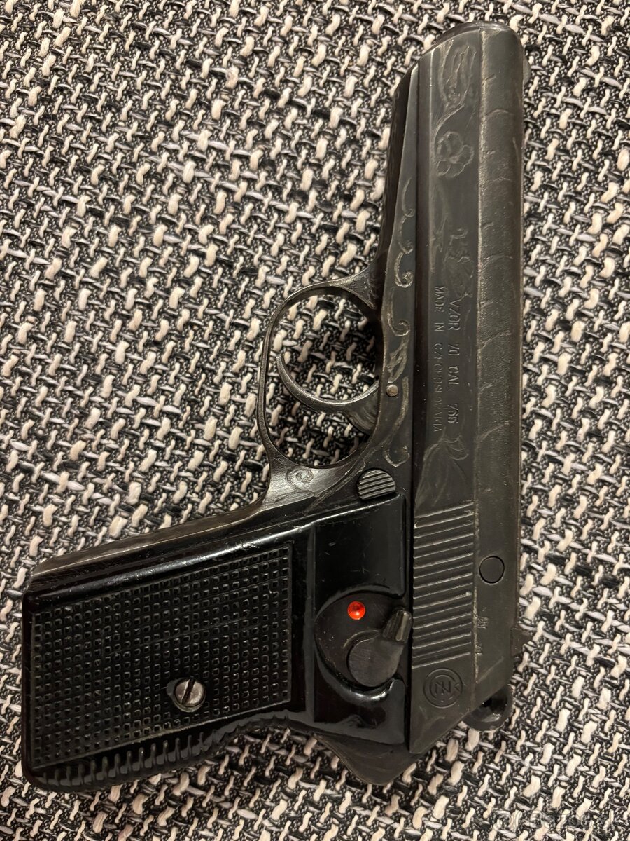 Pištoľ CZ 70 - 3