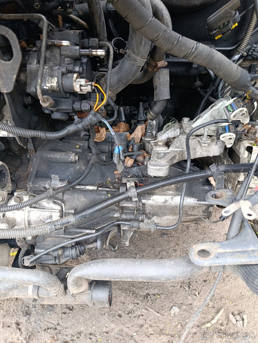 motor citroen,peugeot - 3