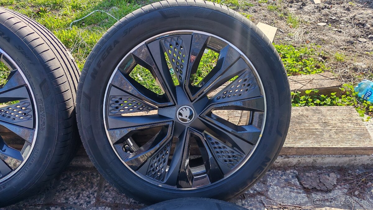 5x112 R18 --- ŠKODA KAROQ - 3