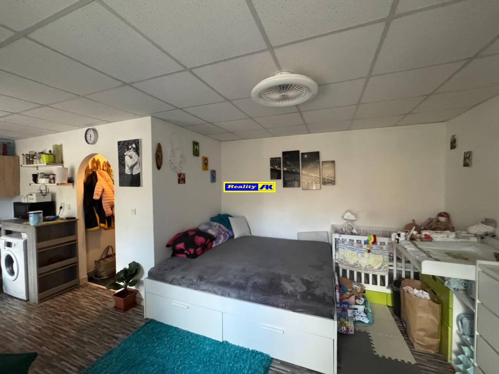 REZERVOVANÉ jednoizbový zrekonštruovaný byt v širšom centre - 3