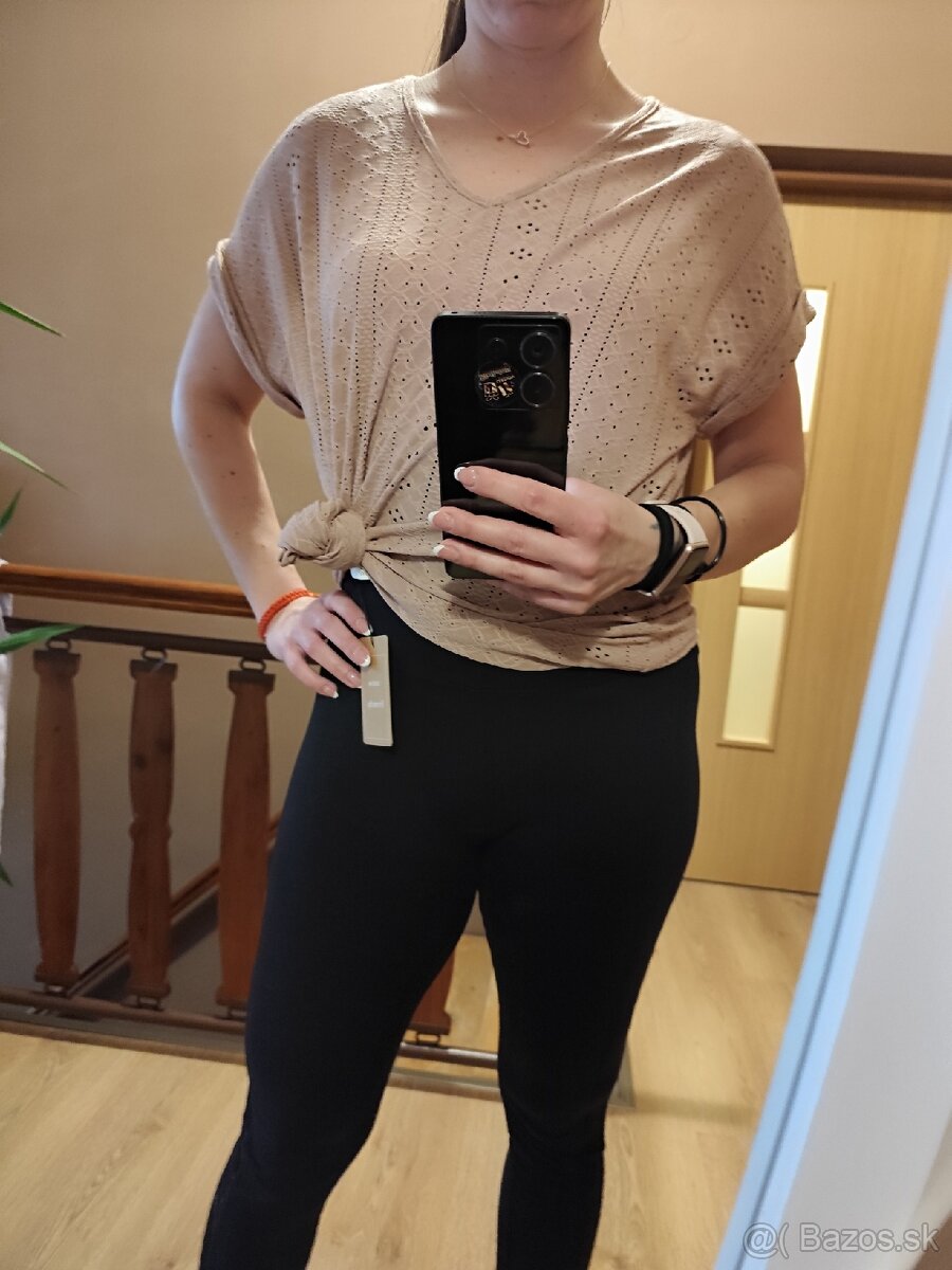 Dámske dierkované tričko staroružovej farby - 3