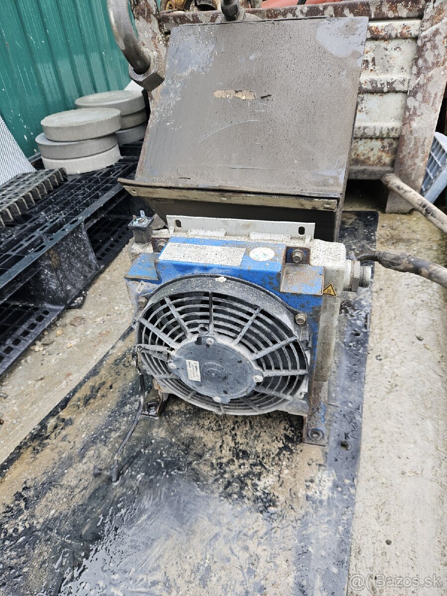 Hydraulická nádrž s filtrom a chladič oleja - 3