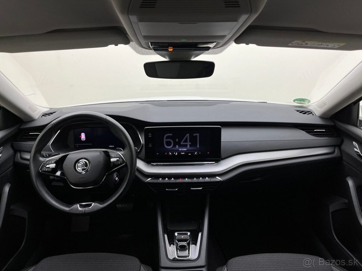 ŠKODA Octavia Combi Ambition 2.0 TDI 110KW DSG automat - 3