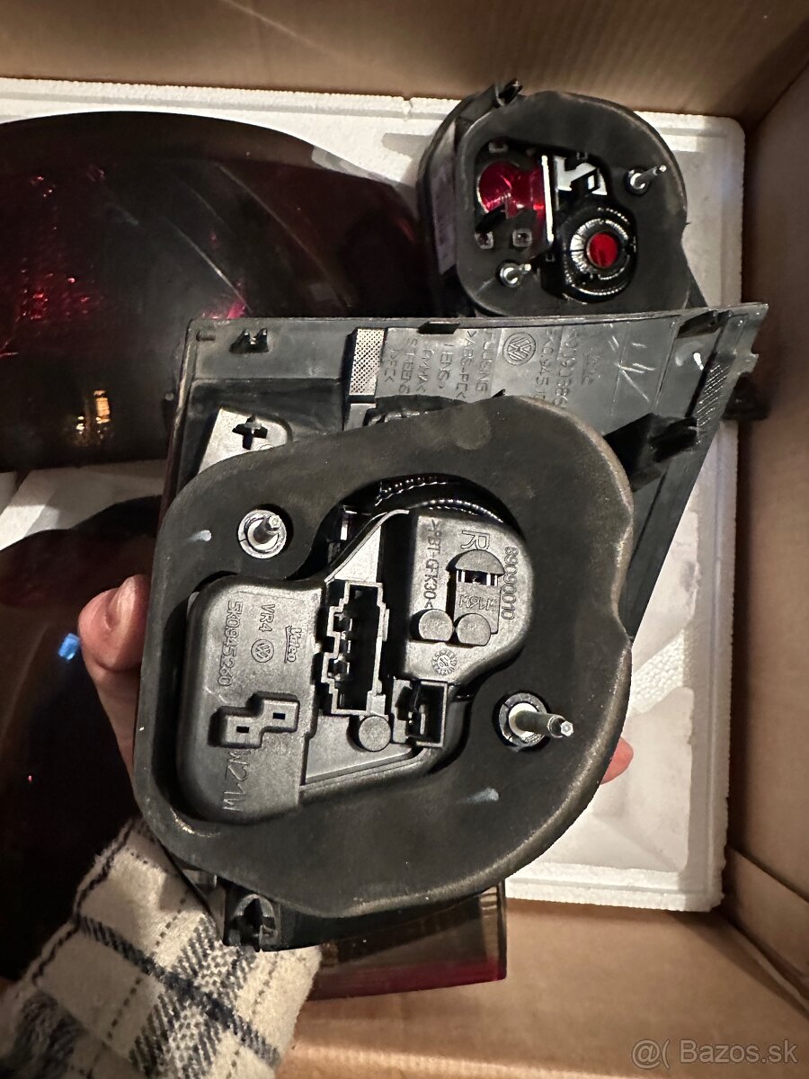 Zadne svetla golf 6 - 3