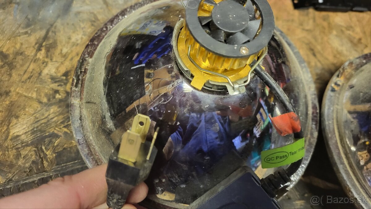 Predné svetlá lada niva - 3