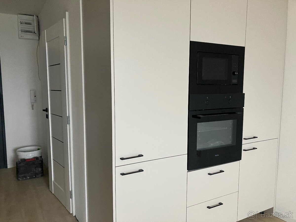 Ulica Vihorlatska-3 izbový byt - 3