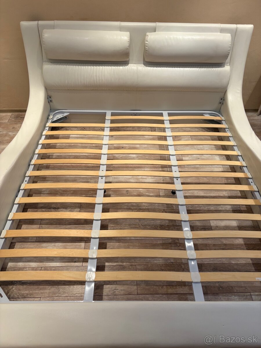 Manželská postel - 3