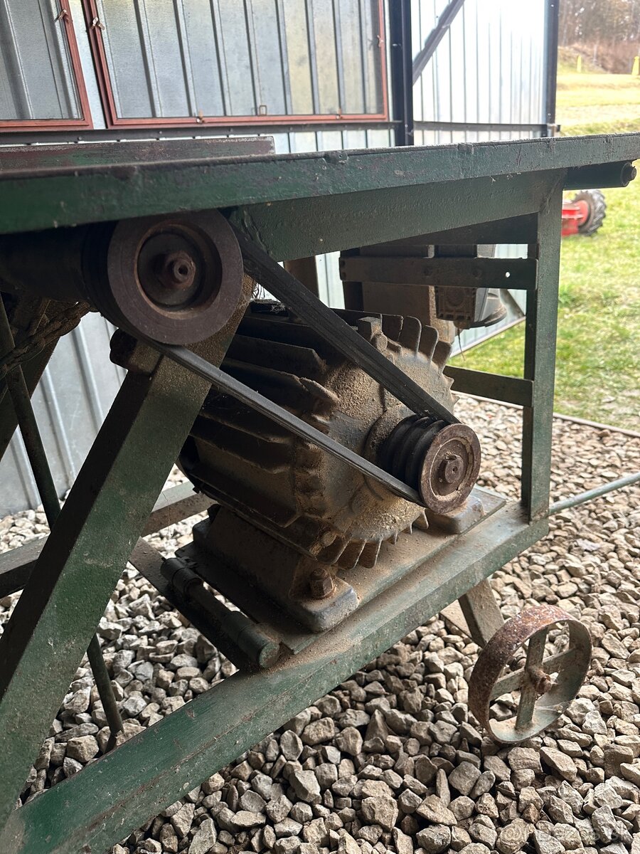 Cirkulár na drevo - 3