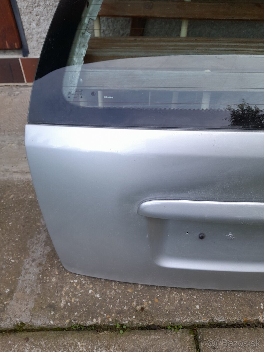 Kufrové dvere octavia combi 1 - 3