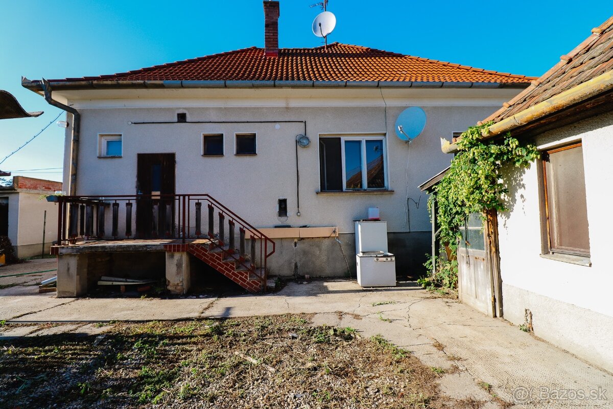 Rodinný dom s veľkým pozemkom v obci Vrakúň - 3