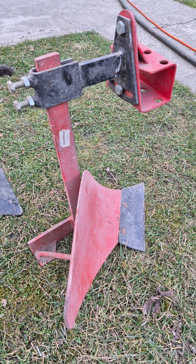 Jednostranný pluh na malotraktor - 3