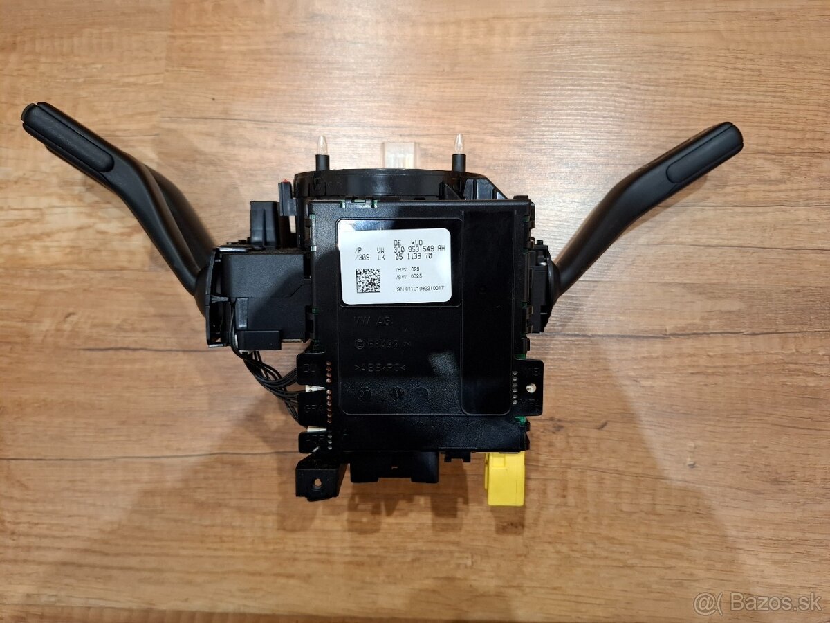 Podvolantova jednotka VW Passat B6 - 3