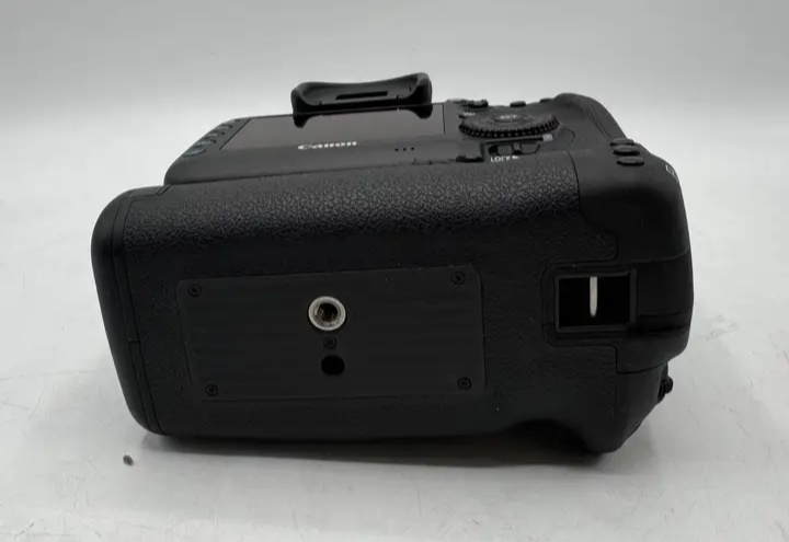 Canon EOS 5D Mark IV - 3