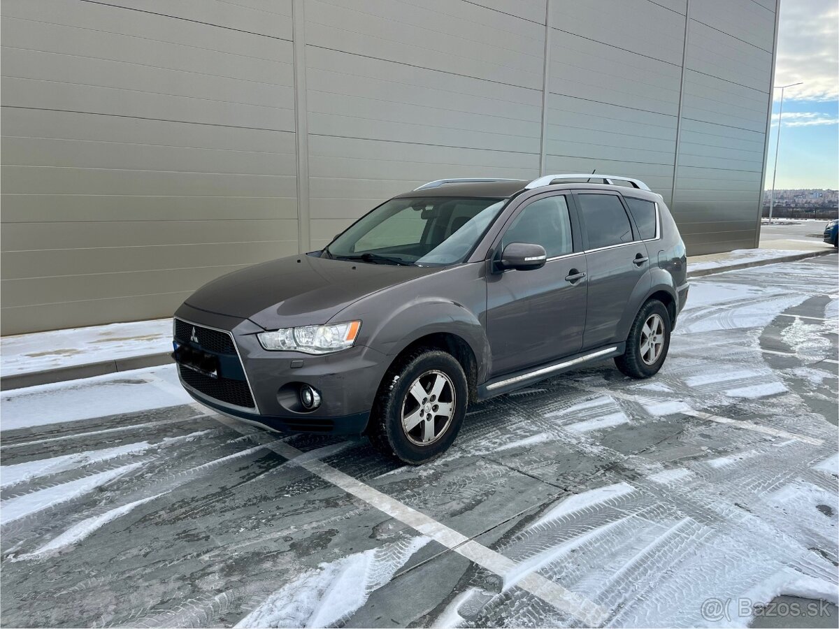 Mitsubishi Outlander II - 3