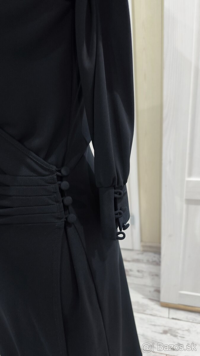 Čierne zavinovacie šaty - 3