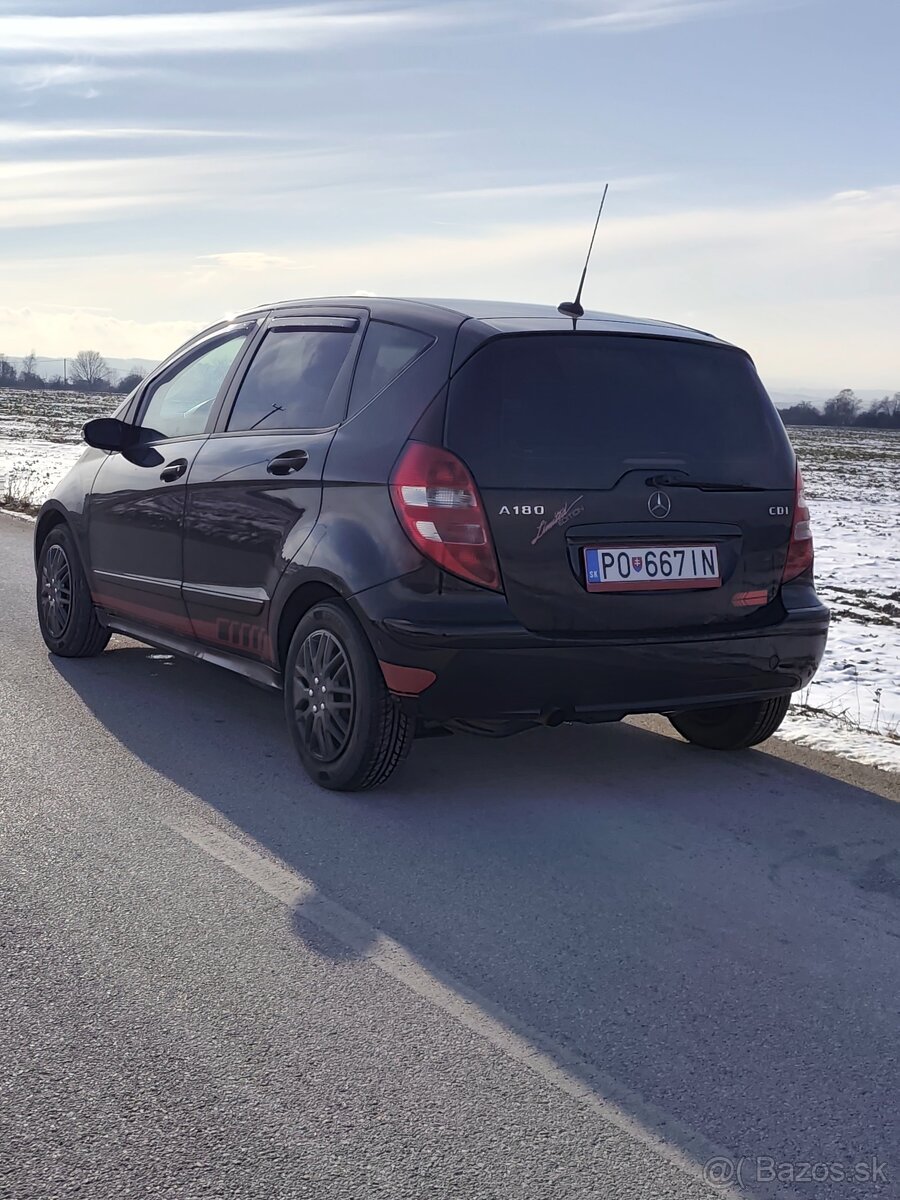 Mercedes Benz A180 - 3