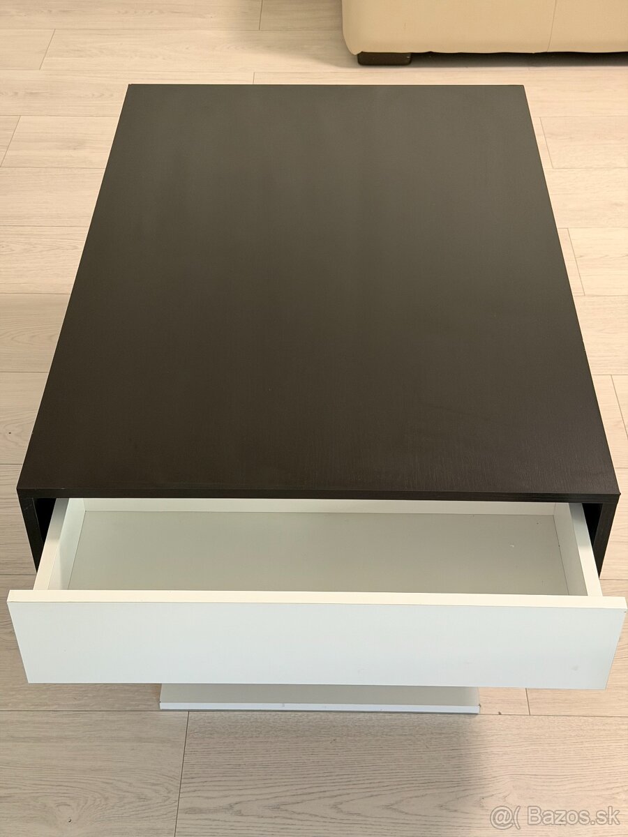 Konferenčný stolík - 3