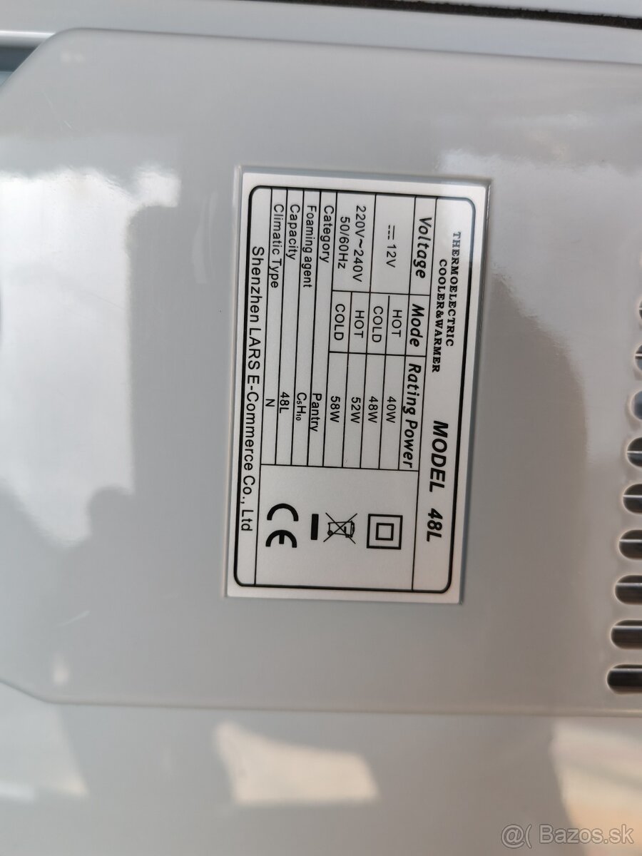 Predám chladničku 48l - 3