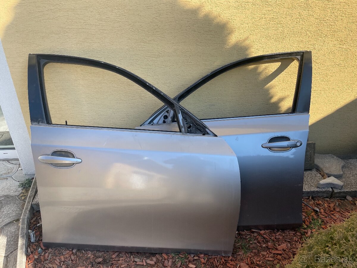 BMW E60 E61 karosárske diely Kufor / zadne dvere - 3