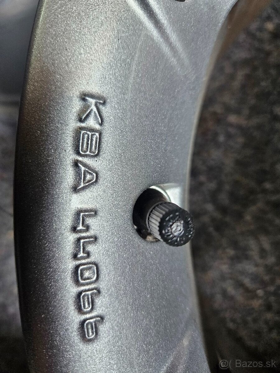 Disky Momo 5x112 R16 - 3