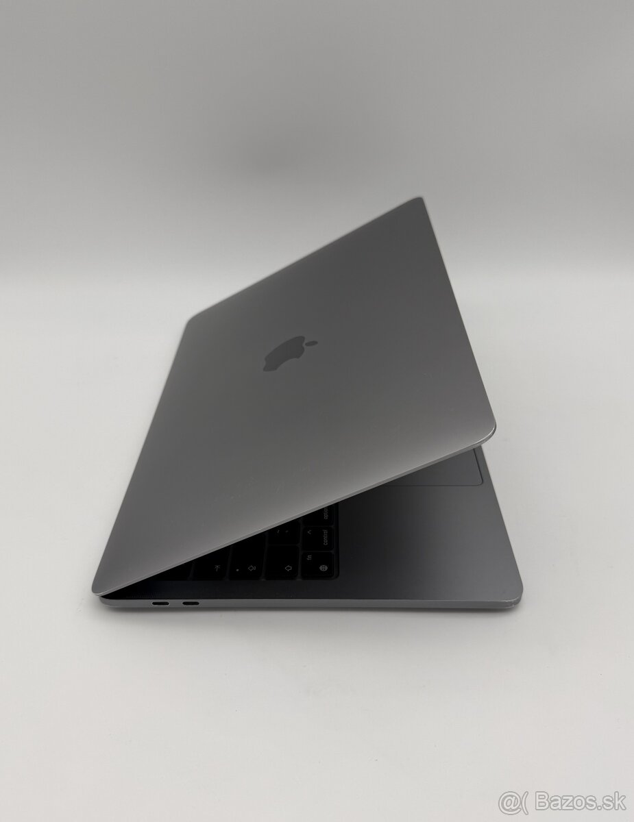 MacBook Pro 13" 2022 M2 Space Gray + ZÁRUKA - 3