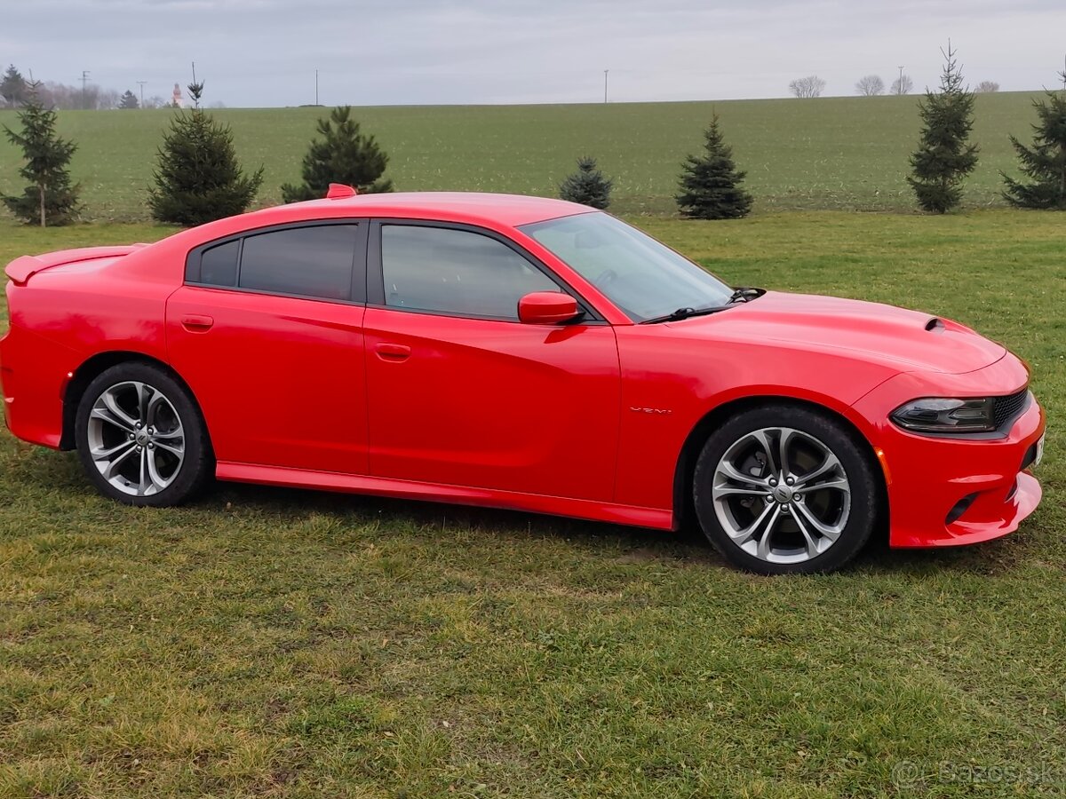 Dodge Charger 5.7 HEMI R/T 267KW rok 2020 - 3