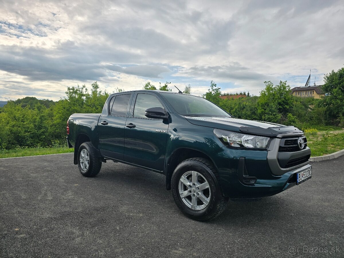 Toyota Hilux DC 2.4 I D-4D Live 4x4