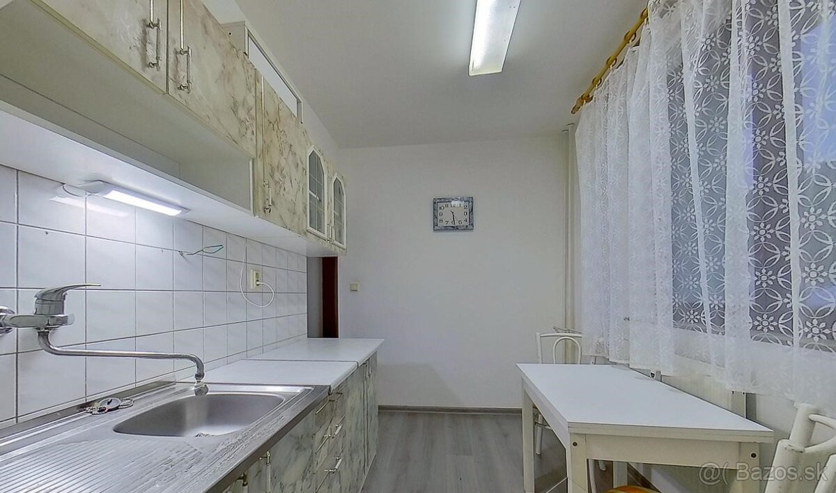 Na prenájom veľký 1-izb. byt Vyšné Ružbachy - 3