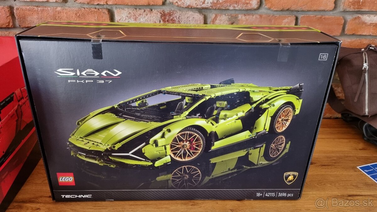 LEGO Technic 42143 Ferrari / 42115 Lambo / 42083 Bugatti - 3