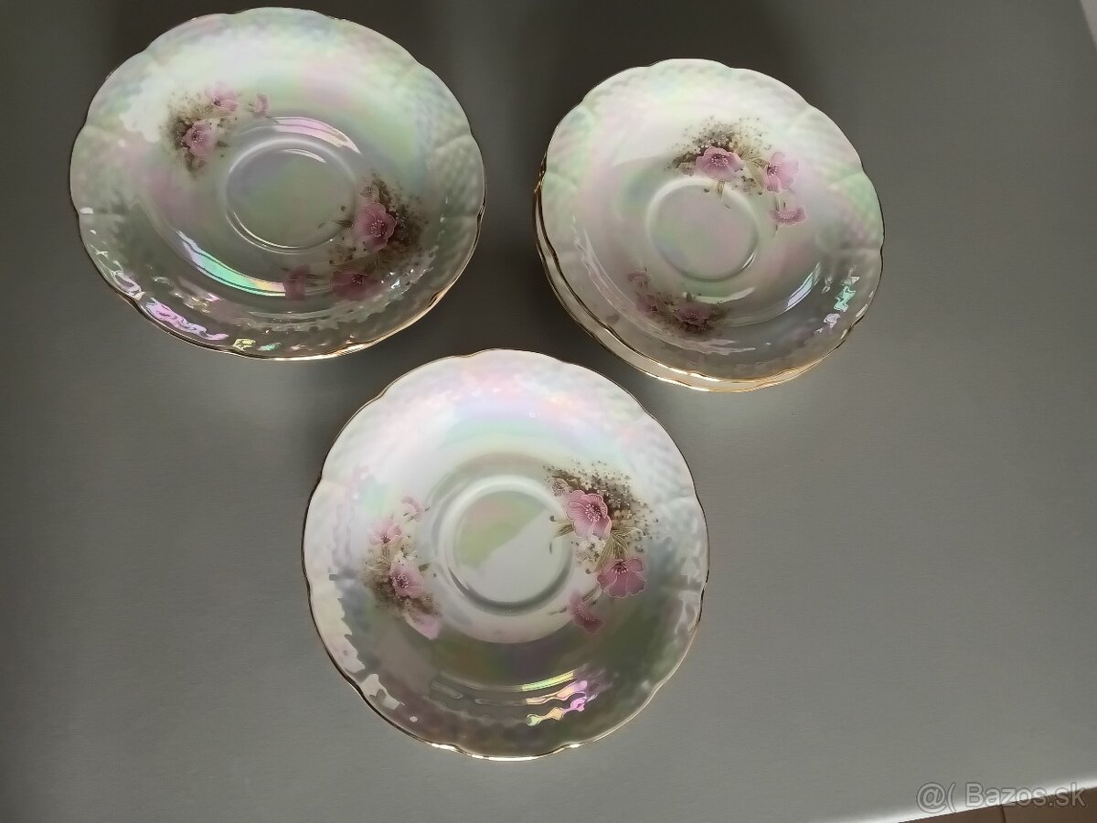 Porcelánové čajové šálky a tanieriky s perleťovým vzorom. - 3