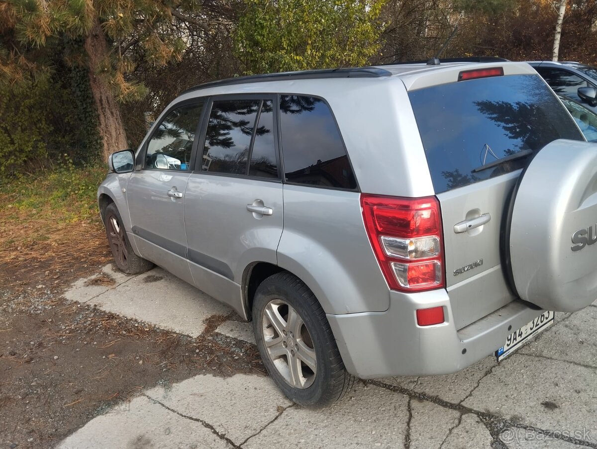 Suzuki Grand Vitara aut 2.0 i, r.v.2007 - 3