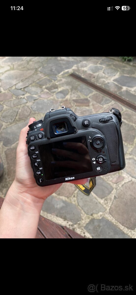 Nikon D7200 telo - 3