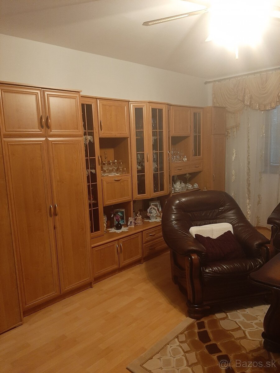 Na predaj - 3