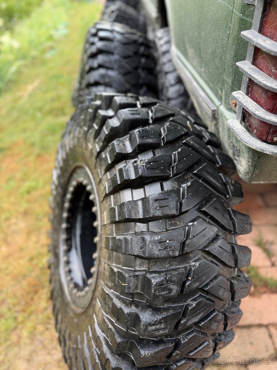 Maxxis Trepador 35x12.5 r15