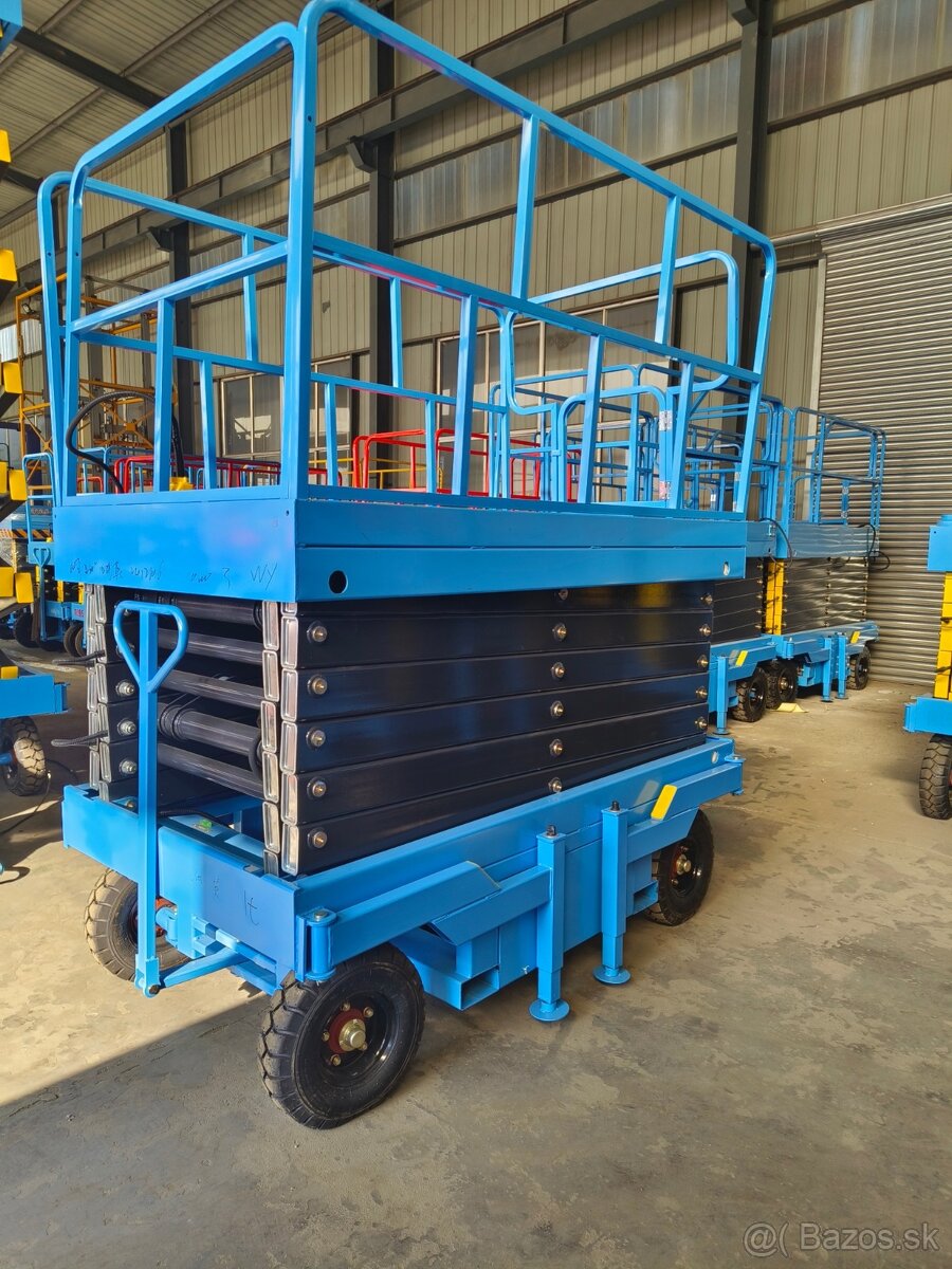 Nožnicová plošina - nepoužitá s hydraulickým zdvihom - 3