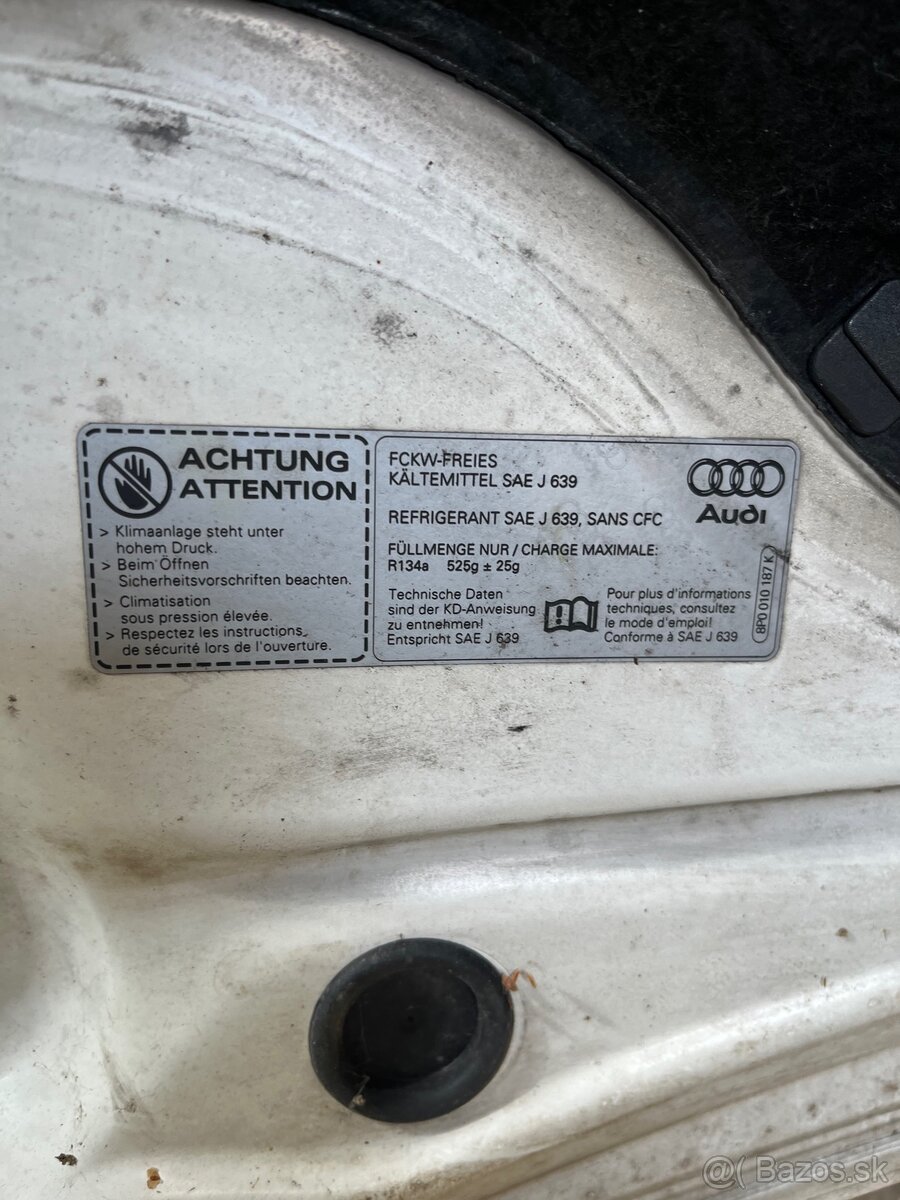 Predná kapota Audi a3 8p - 3