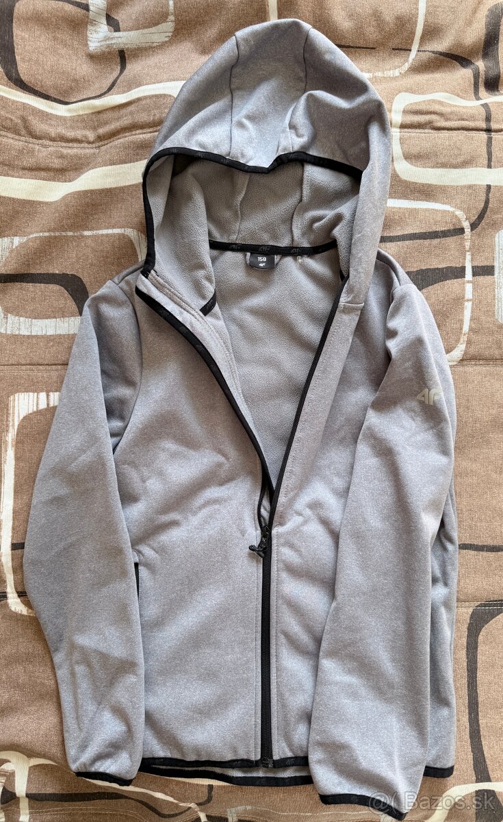 Prechodné bundy 15€ - 3