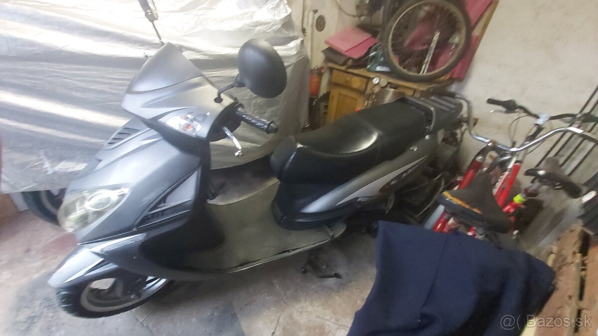Skúter 125 - 3