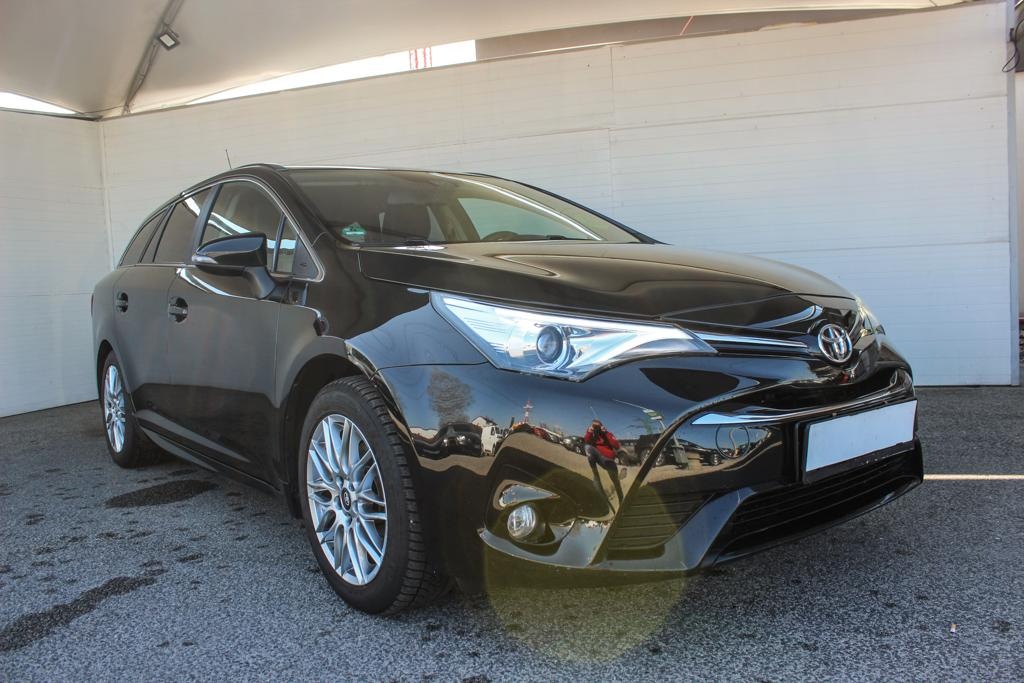 329- Toyota, Avensis, 2015, nafta, 1.6 D-4D Business, 82kw - 3