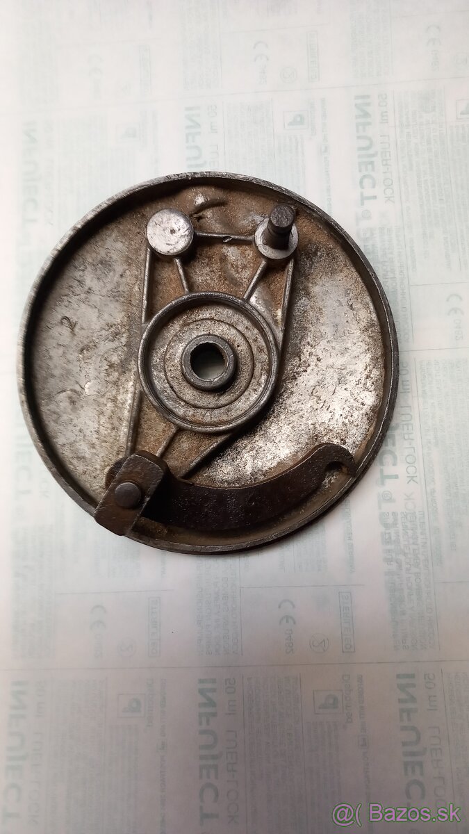 Brzdový štít JAWA 50/555 - 3