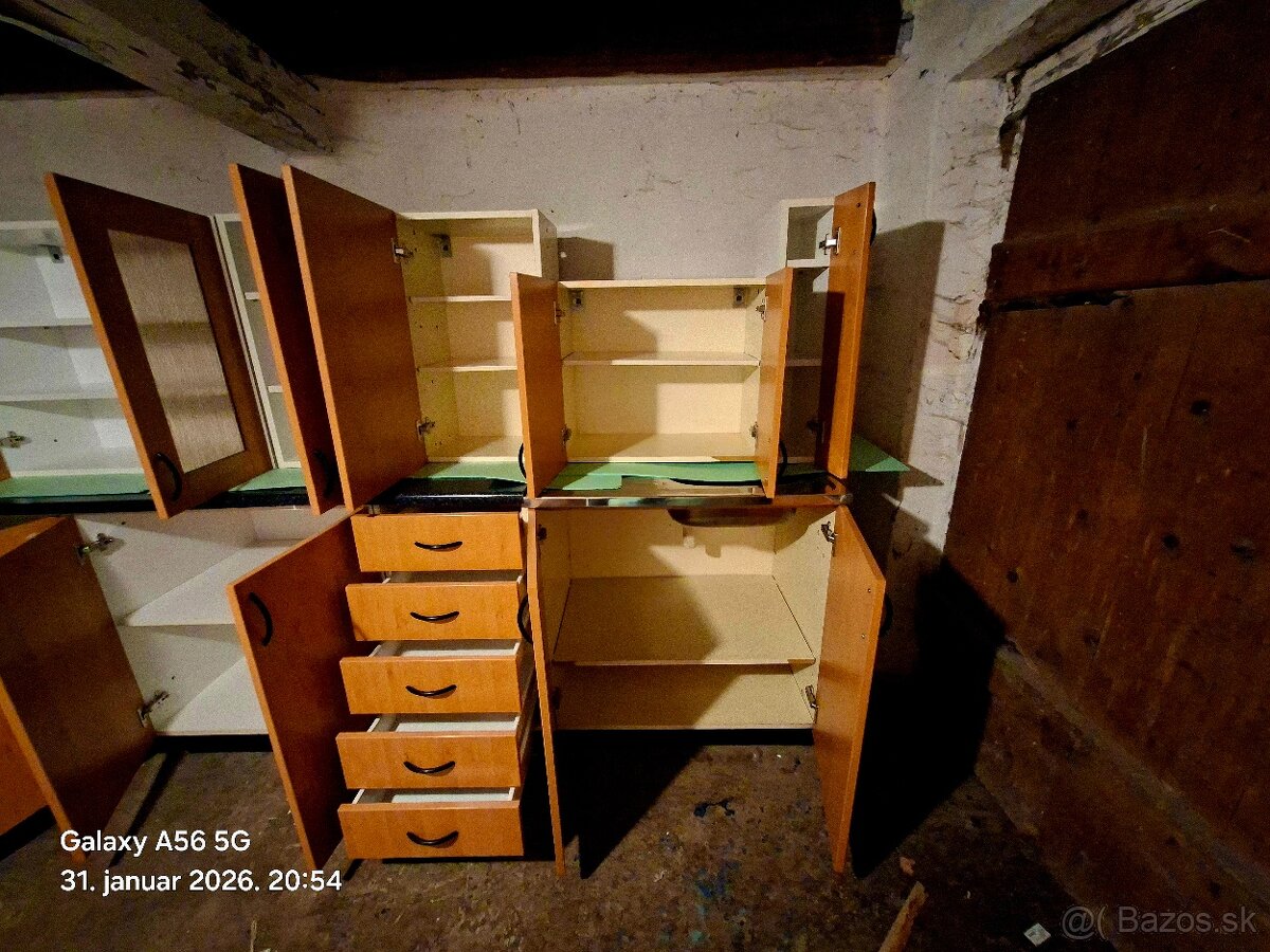 Na predajú kuchynská linka - 3