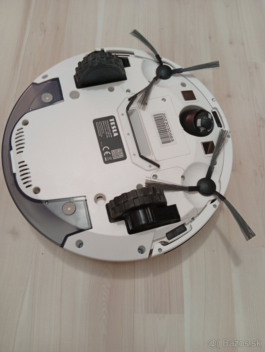 Robotický vysávač Tesla iq100 - 3