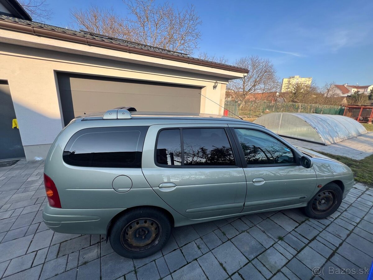 Predám Renault Mégane 1.6 benzín, r.v. 1999 - 3