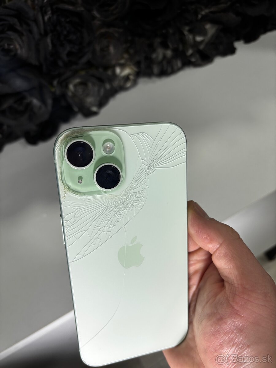 Apple iPhone 15 256GB – zelená farba 🍏 - 3
