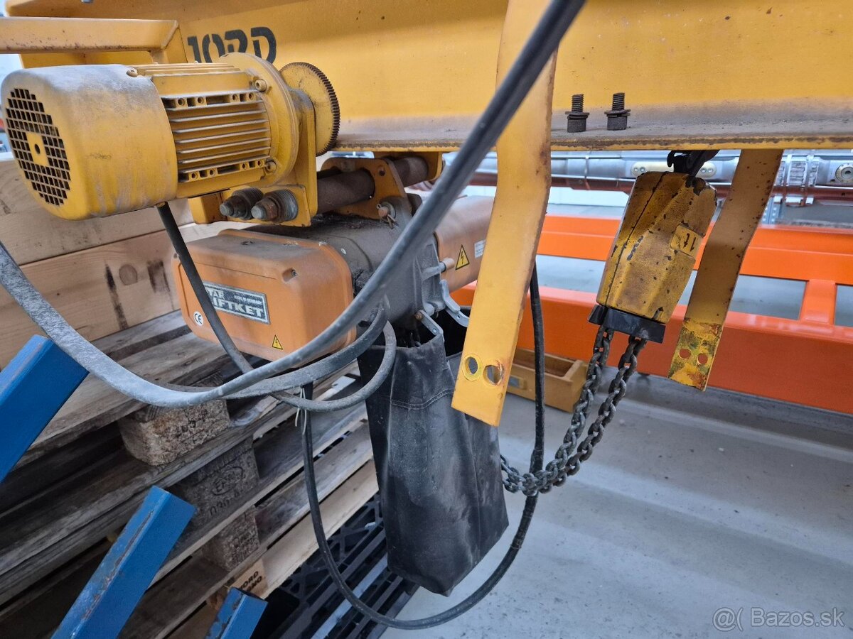 Stlpovy otocny zeriav Jord - 3