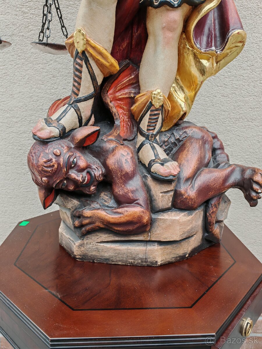 Drevená socha Svätého Michala - 3