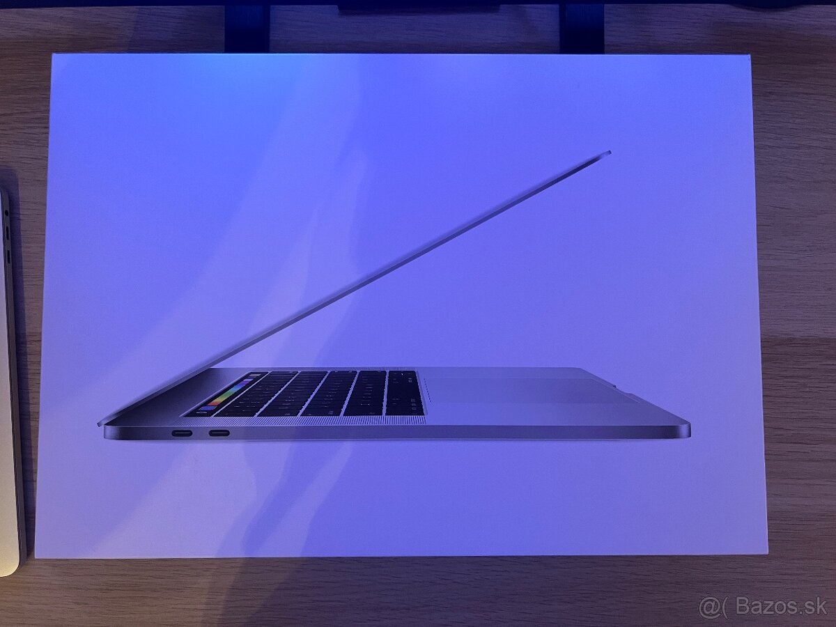 💻 🔥 MacBook Pro 15" (2017) – i7 / 16 GB RAM / 512 GB SSD - 3