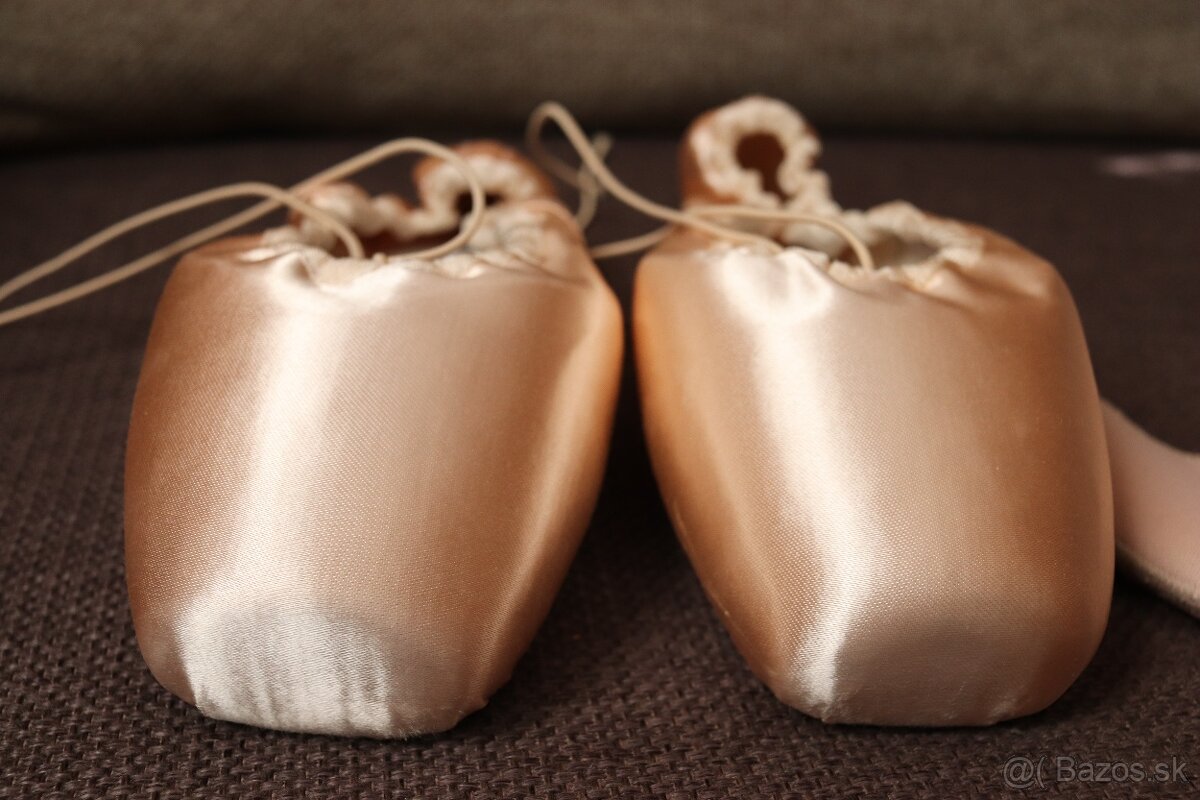 nové baletné špičky (38,5) s príslušenstvom - 3