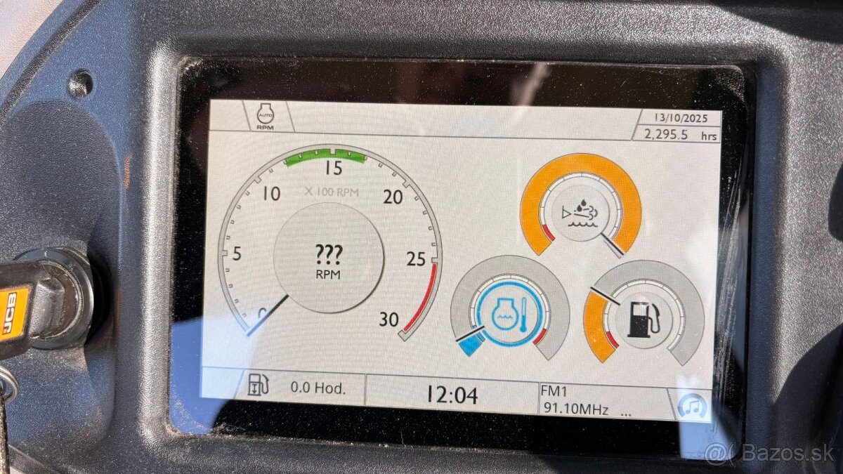 Rýpadlo nakladač JCB 4CX - 3